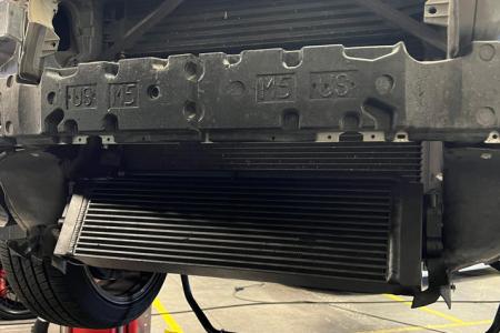 CSF Race Масляный радиатор двигателя BMW E60 M5 / E6X M6 гоночной спецификации